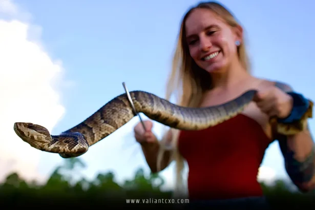 Woman Wins 2025 Florida Python Challenge as Record